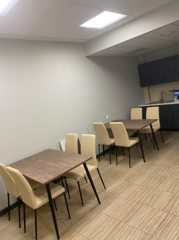 Кухня и столы для компании "Строймонтаж". Фото 6